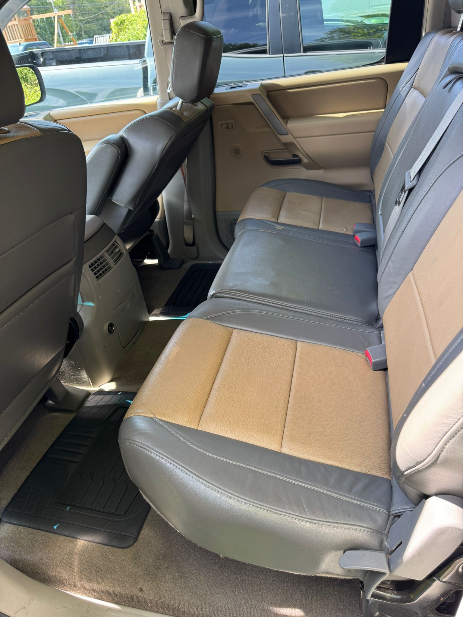 
								2004 Nissan Titan, $6.000 full									