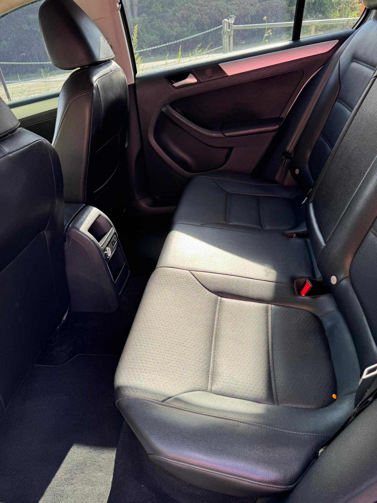 
								2013 VW Jetta, $5500 full									