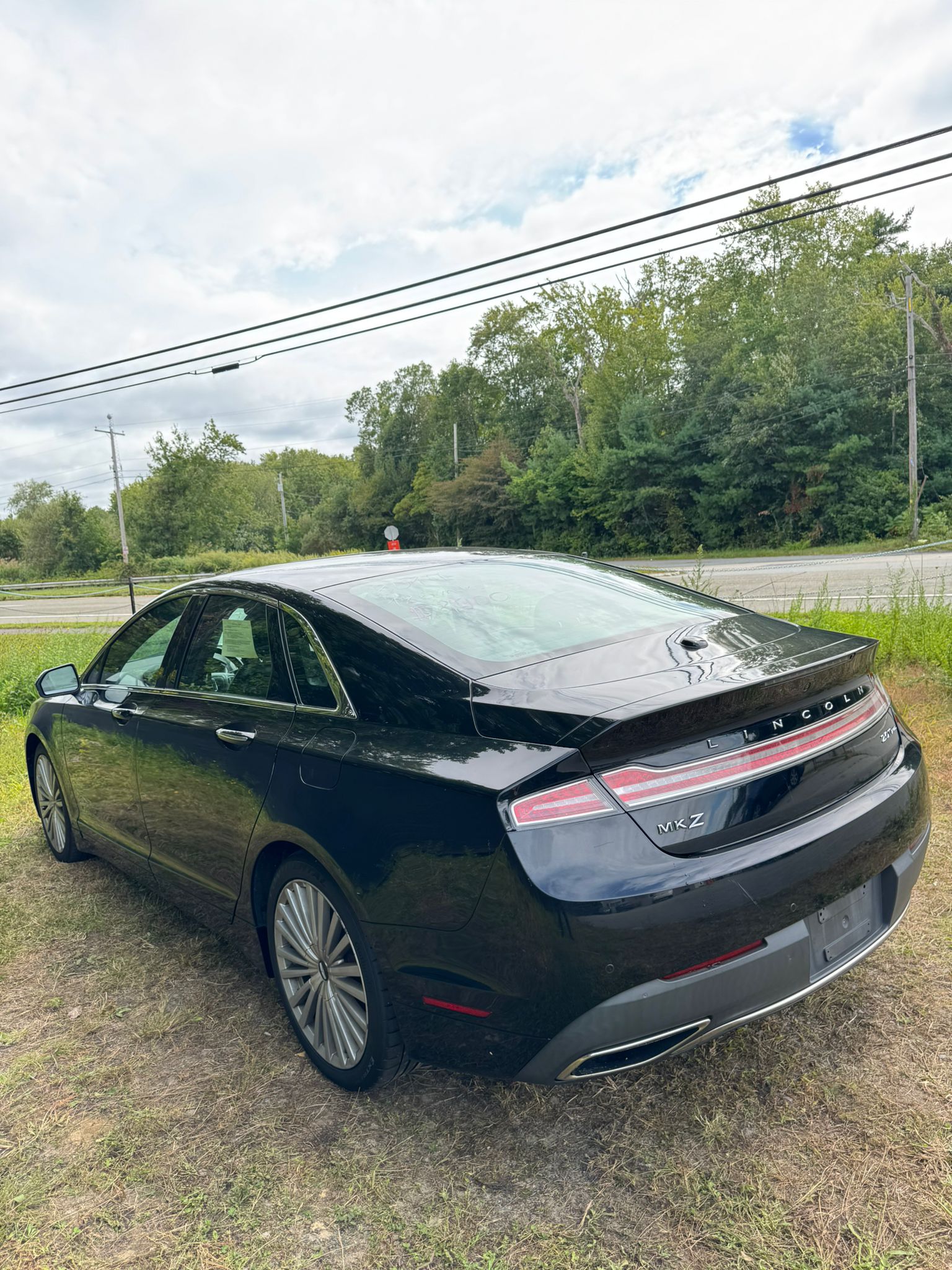 
								2017 Lincoln MKZ, $8.900 full									