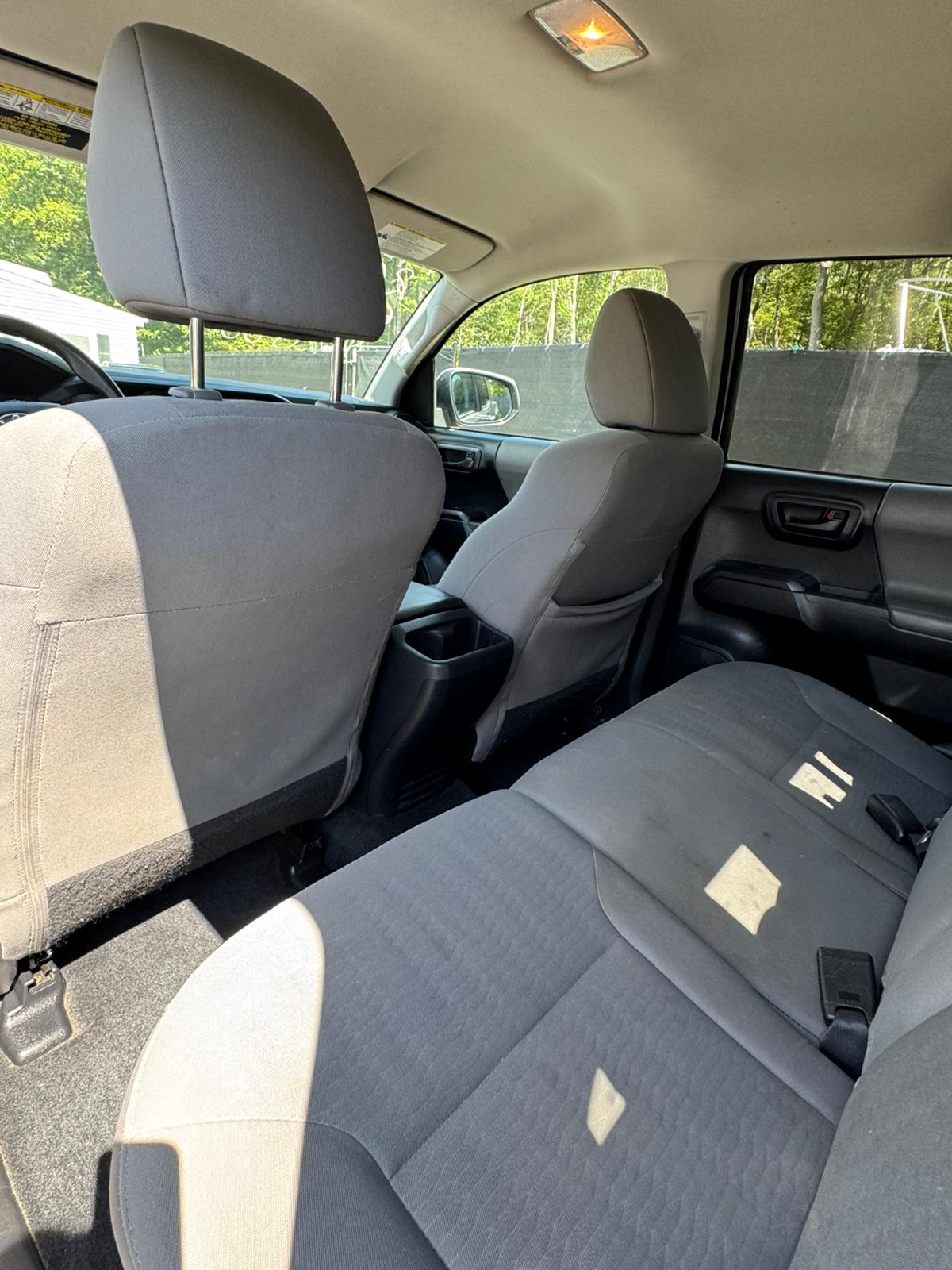 
								2019 Toyo Tacoma, $26,000 full									