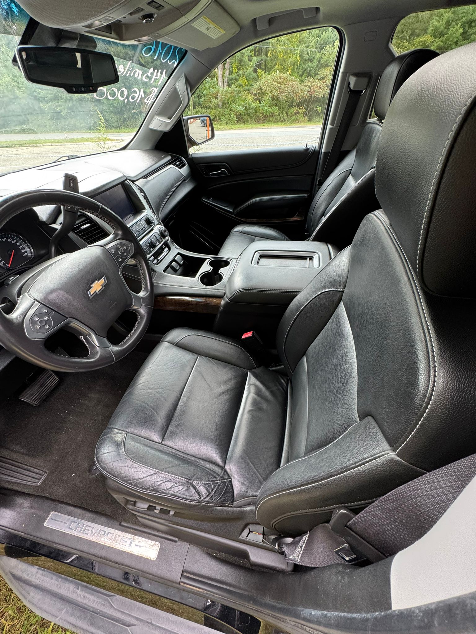 
								2016 Chevy Tahoe, $16.000 full									