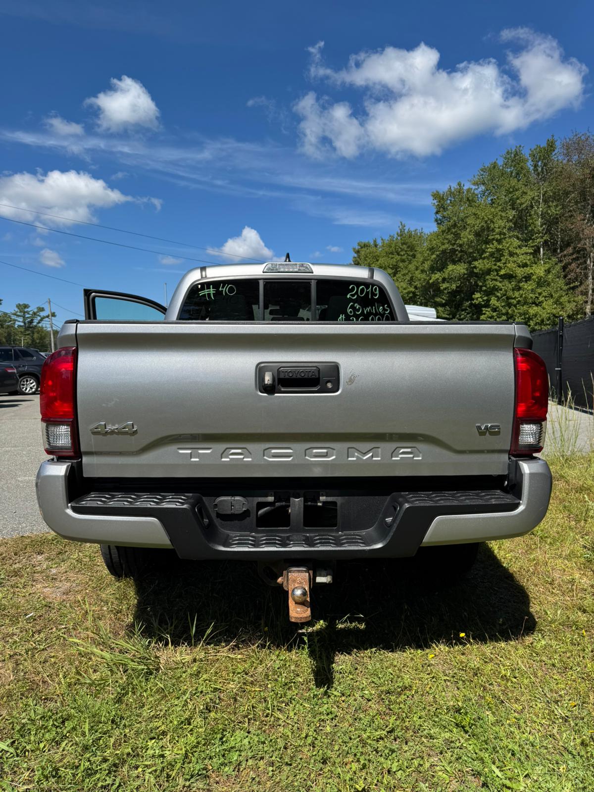 
								2019 Toyo Tacoma, $26,000 full									