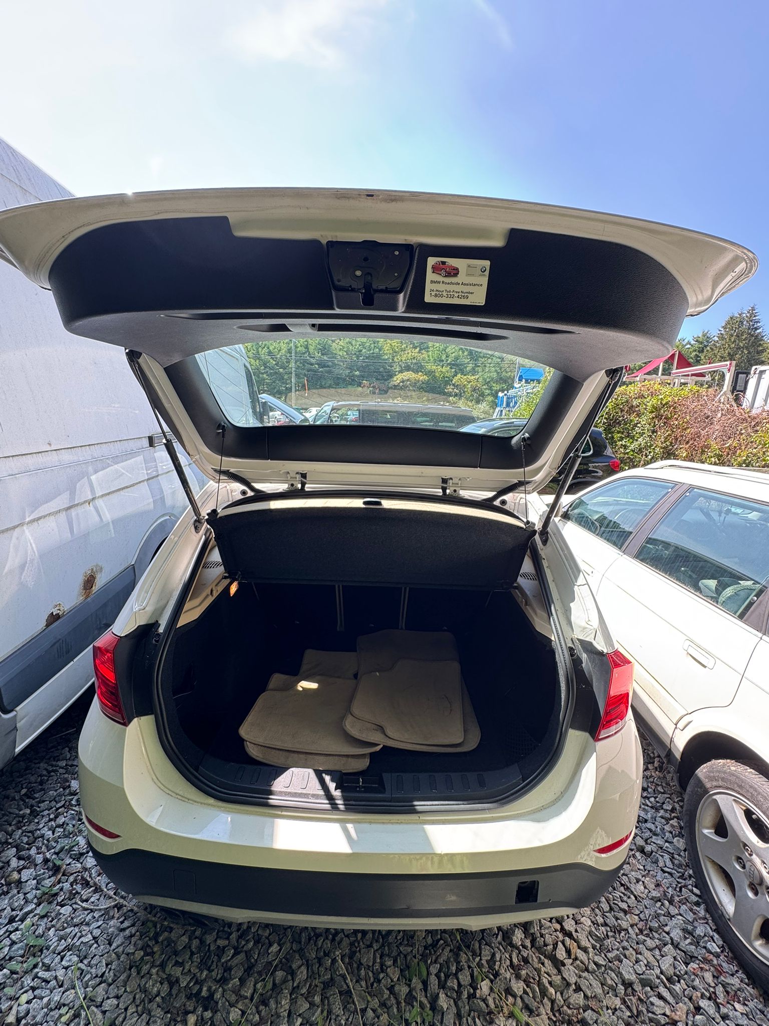 
								2014 BMW X1, $8.500 full									